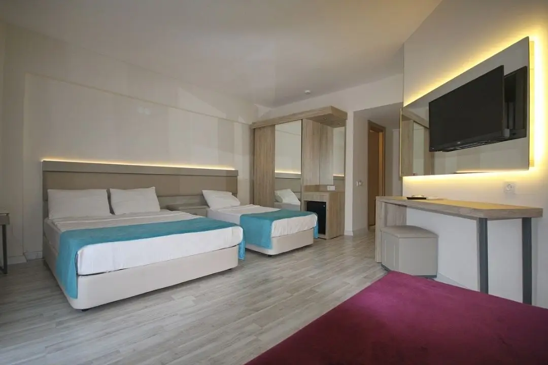 palmea-hotel-aile-odasi
